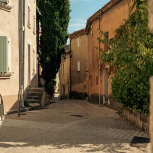 Les ruelles du vieux village des Angles