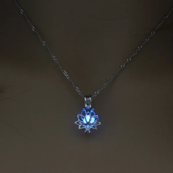 Collier Phosphorescent bleu